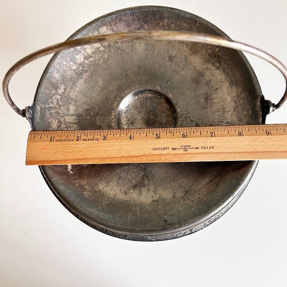 Vintage Pedastal Bride Basket Silver Tray with etching - Picture 9 of 9